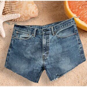 VTG Levi’s 505 Red Tab High Rise 90s Blue Cut-Off Jean Shorts‎ Women’s 34